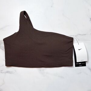 🆕 Nike | Zenvy Asymmetrical Sports Bra - Size M.
